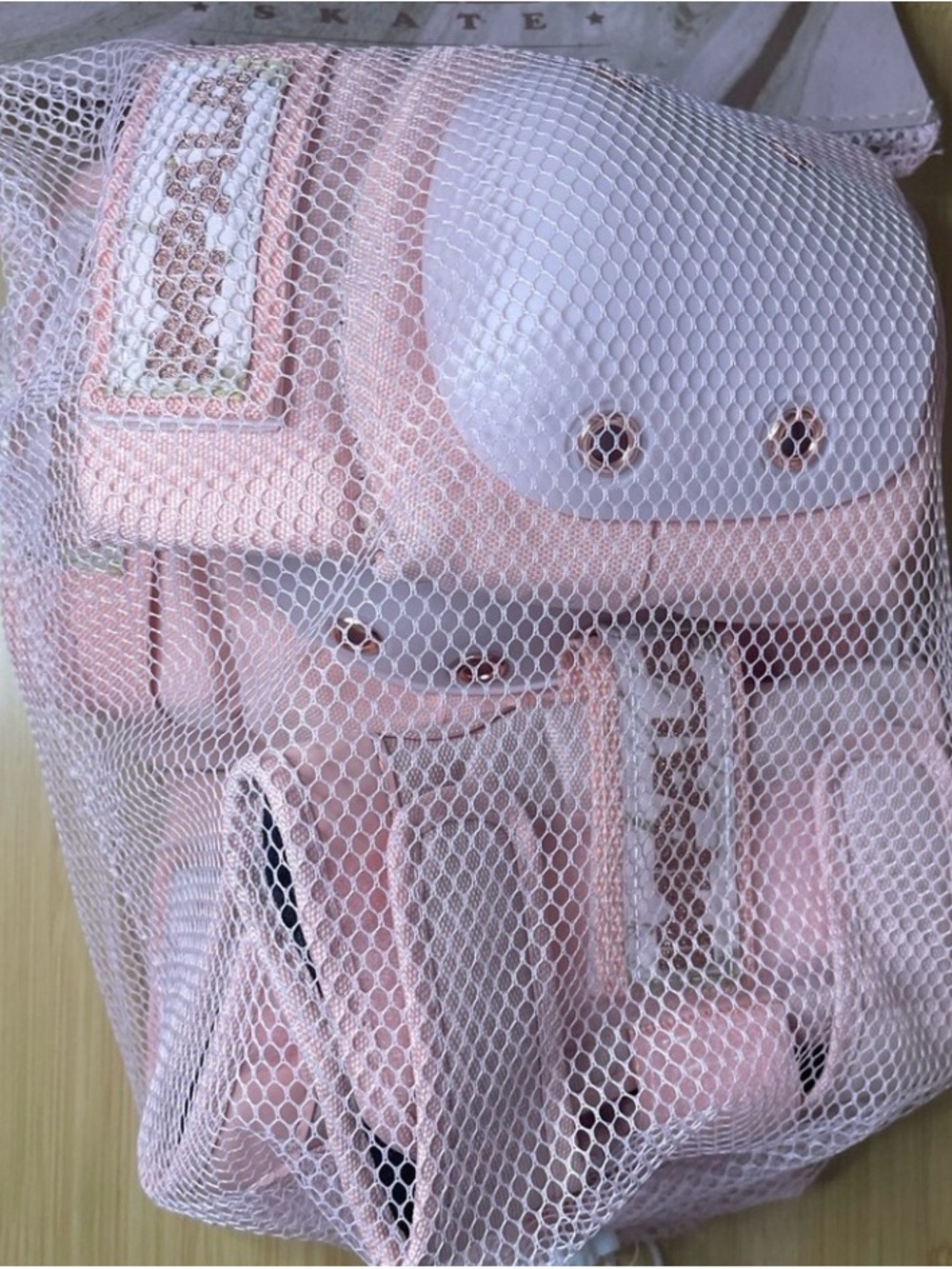 Women’s Impala Pink Protective Skate Pads Set - Picture 2 of 5